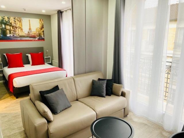 Paris Hotel Clichy Buitenkant foto