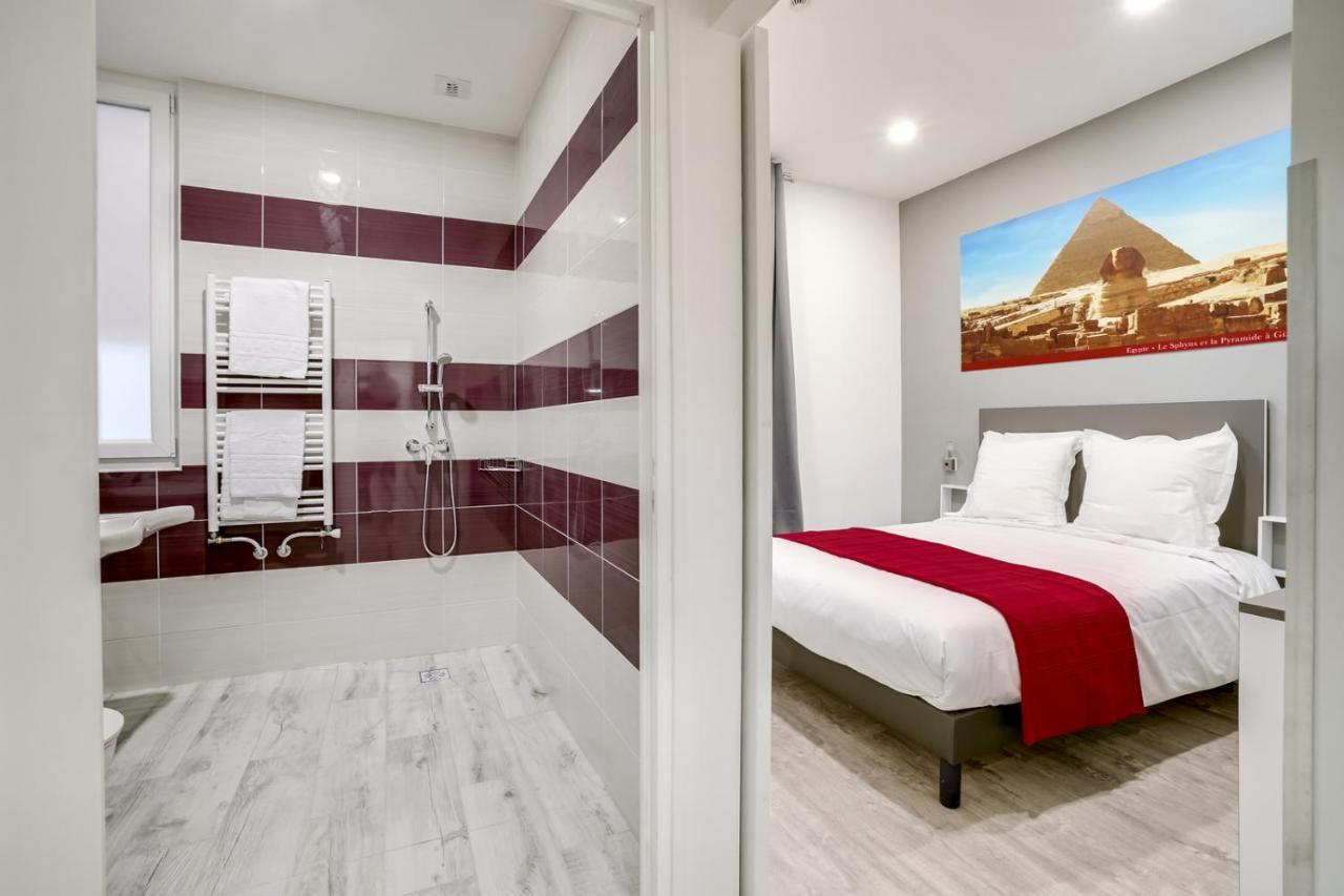 Paris Hotel Clichy Buitenkant foto